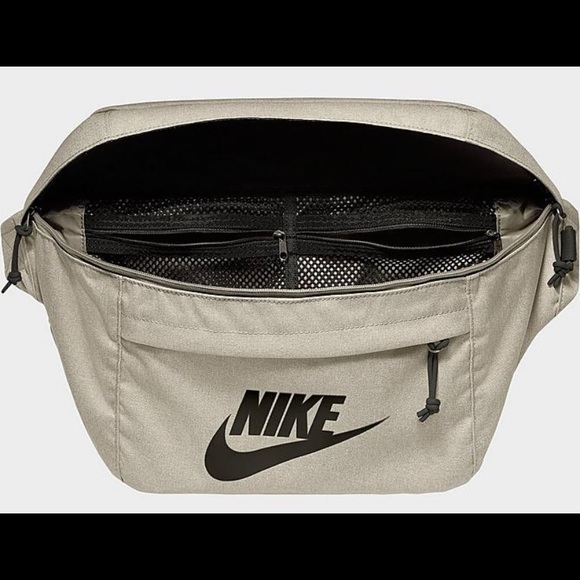 COPY - Nike Fanny pack brand new without tags - Picture 7 of 7